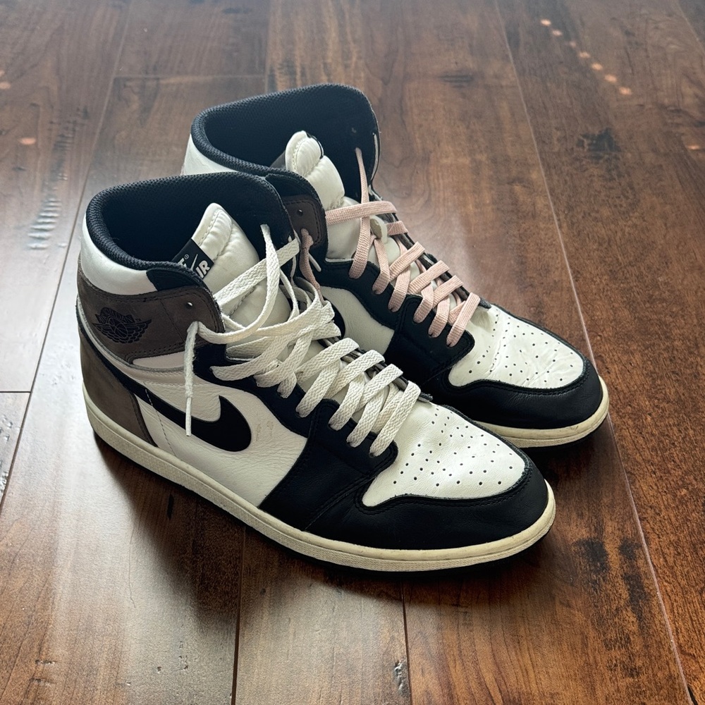 Nike Jordan 1 High Mocha